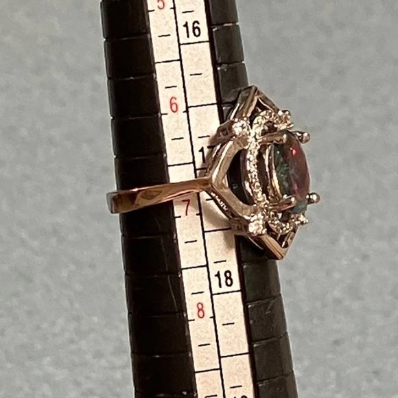 New 18K White Gold Natural Mystic Rainbow Topaz Halo Diamond Color Changing Ring - Picture 11 of 11